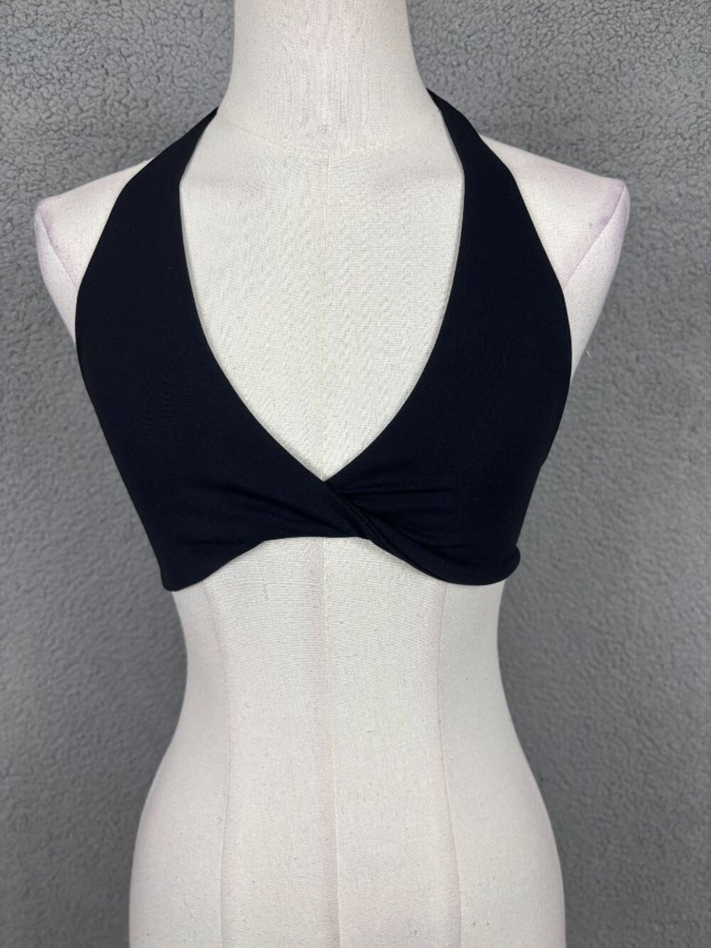 CRZ YOGA Women's  Butterluxe Double Lined Sports Bras Black Size Small NWT's.
